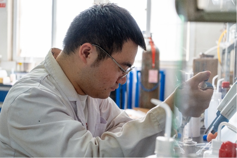 独一无二的毕业礼物！江苏学子把全班28名毕业生的名字写成......