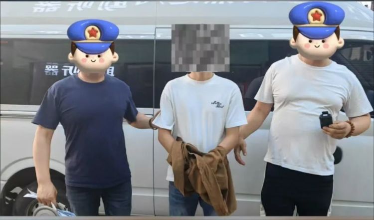 他逃，他追，他插翅难飞！民警狂奔3000米后成功擒获电诈逃犯