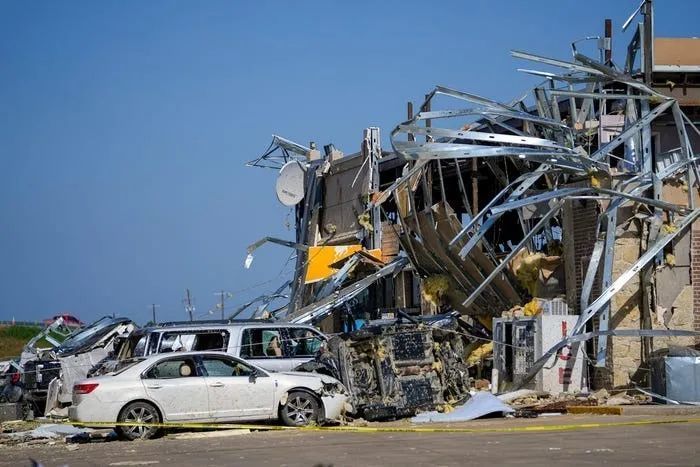 要害现象！好意思国遭受“烧毁性”灾害，23东谈主死亡