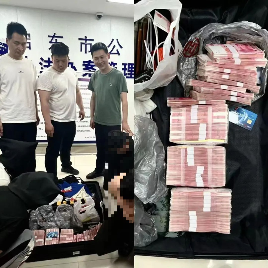 他们的嘴角压不住了……