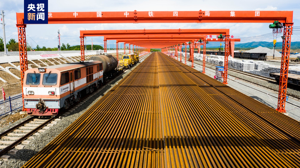 向北再延伸!我国在建最北高铁哈伊高铁启动铺轨 向北再延伸!我国在建最北高铁哈伊高铁启动铺轨