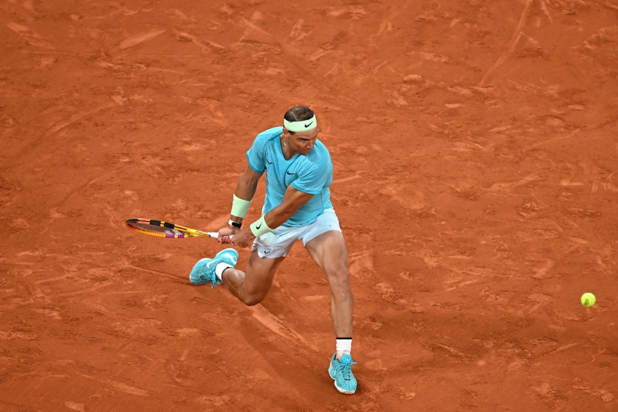 纳达尔不敌兹维列夫 职业生涯首次止步法网首轮