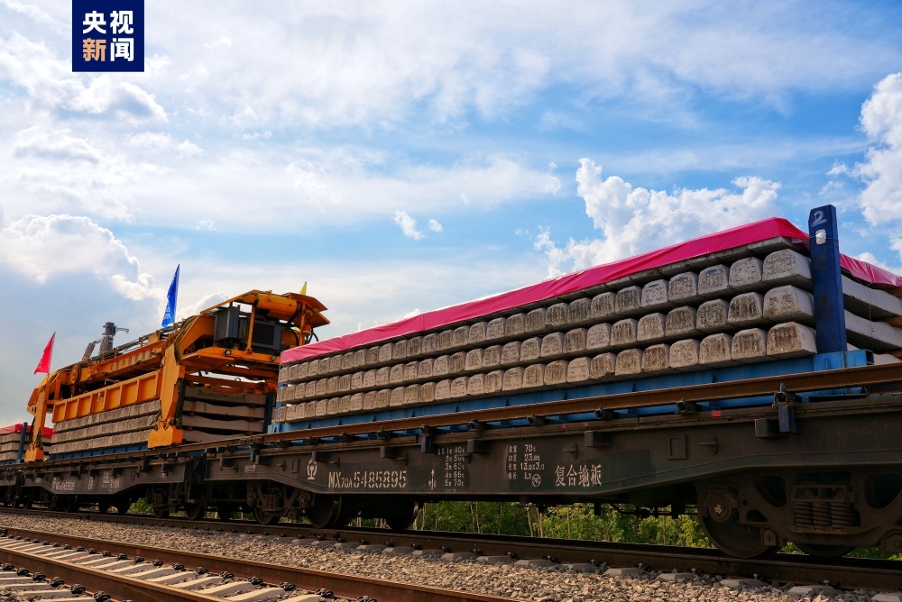 向北再延伸!我国在建最北高铁哈伊高铁启动铺轨 向北再延伸!我国在建最北高铁哈伊高铁启动铺轨
