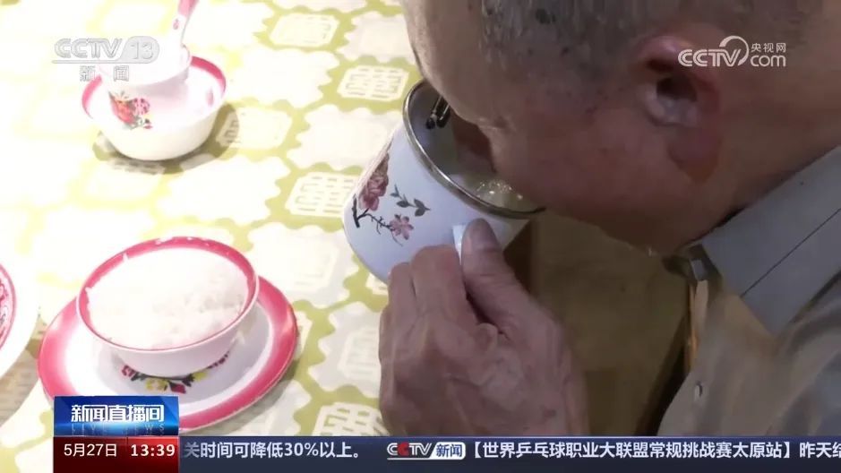 南昌这家店火了！“遇到困难，无需买单”