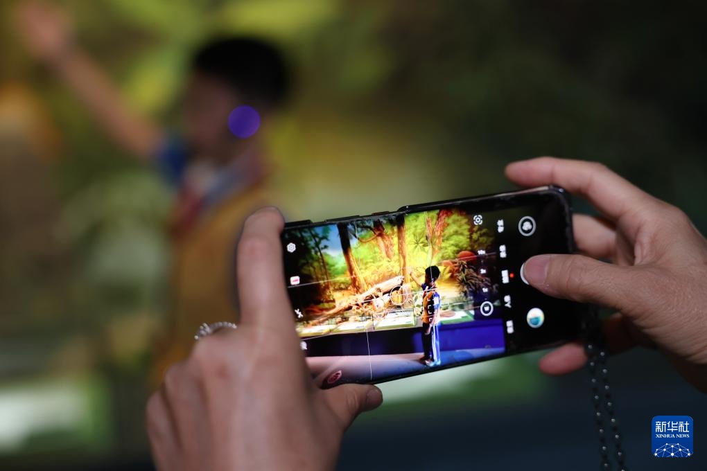 了不起的童年丨这个小小讲解员为何“一讲成名”？