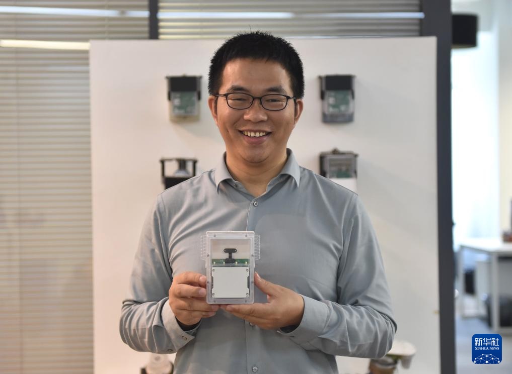 为仪器仪表“穿上”智能相机的科技创业者 为仪器仪表“穿上”智能相机的科技创业者