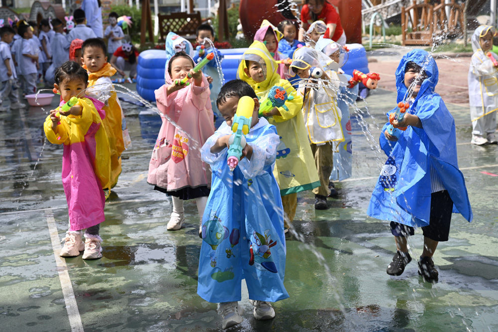 石家庄新华区：多彩活动迎“六一”