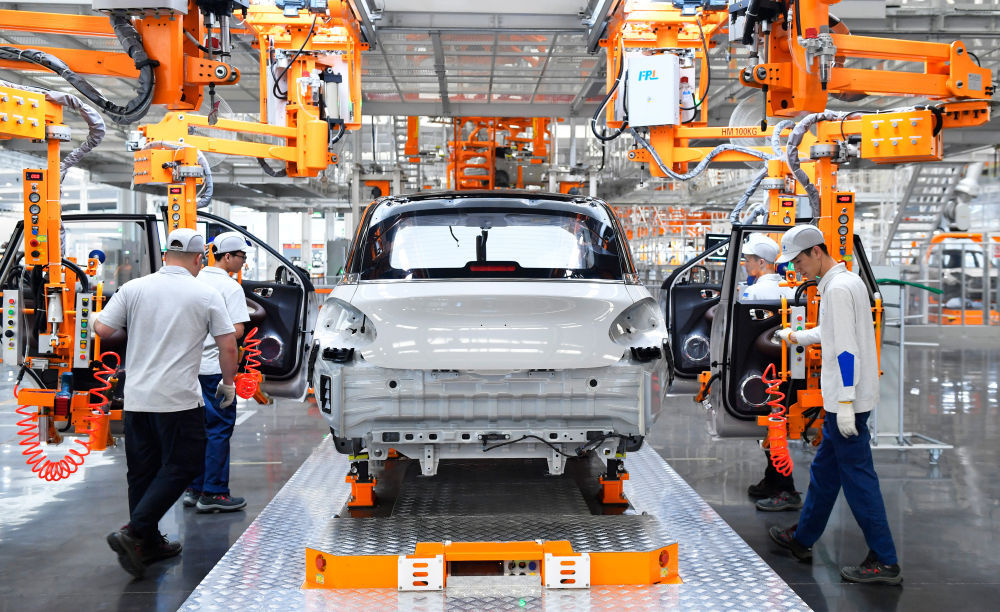 通讯丨印尼年轻一代青睐中国电动汽车 通讯丨印尼年轻一代青睐中国电动汽车