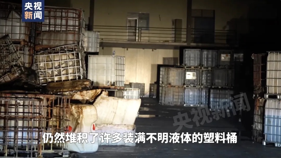 长江支流恶臭熏天、鱼虾死亡！相关部门却说“没问题”！