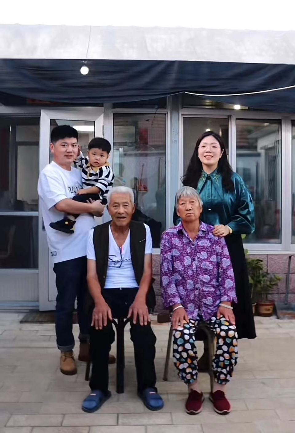 一次问路后，长沙女孩与山东爷爷7年双向奔赴：他把烟台最好的都打包给我了