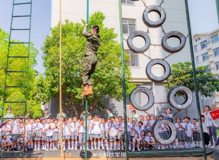 军营开放日，萌娃进军营啦！
