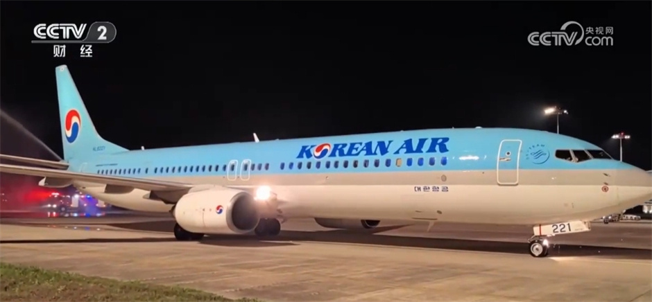 “流动的中国”活力奔涌 从陆地到天空推动经济发展欣欣向荣