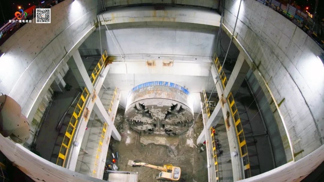 震撼!武汉又一过长江“大动脉”,今天贯通! 震撼!武汉又一过长江“大动脉”,今天贯通!