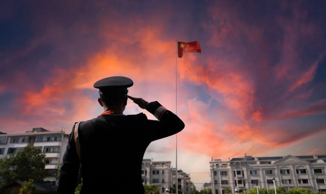 领奖不能露脸?!上台前3分钟,他还忙着... 领奖不能露脸?!上台前3分钟,他还忙着...