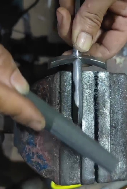 湖南男子12年复原100多种古箭：大学毕业就“三顾茅庐”拜师学艺