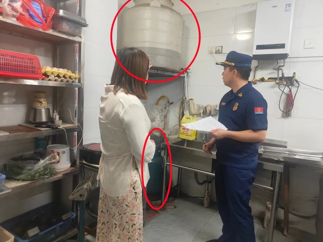 50公斤“生物油”放煤气罐上方，这家餐饮店太吓人！