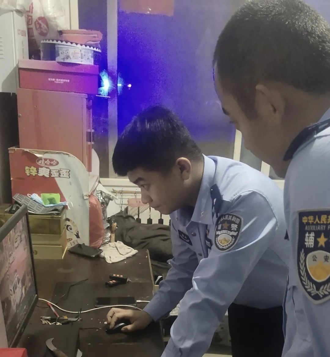 胰岛素泵丢在公园座椅上2小时后…… 胰岛素泵丢在公园座椅上2小时后……