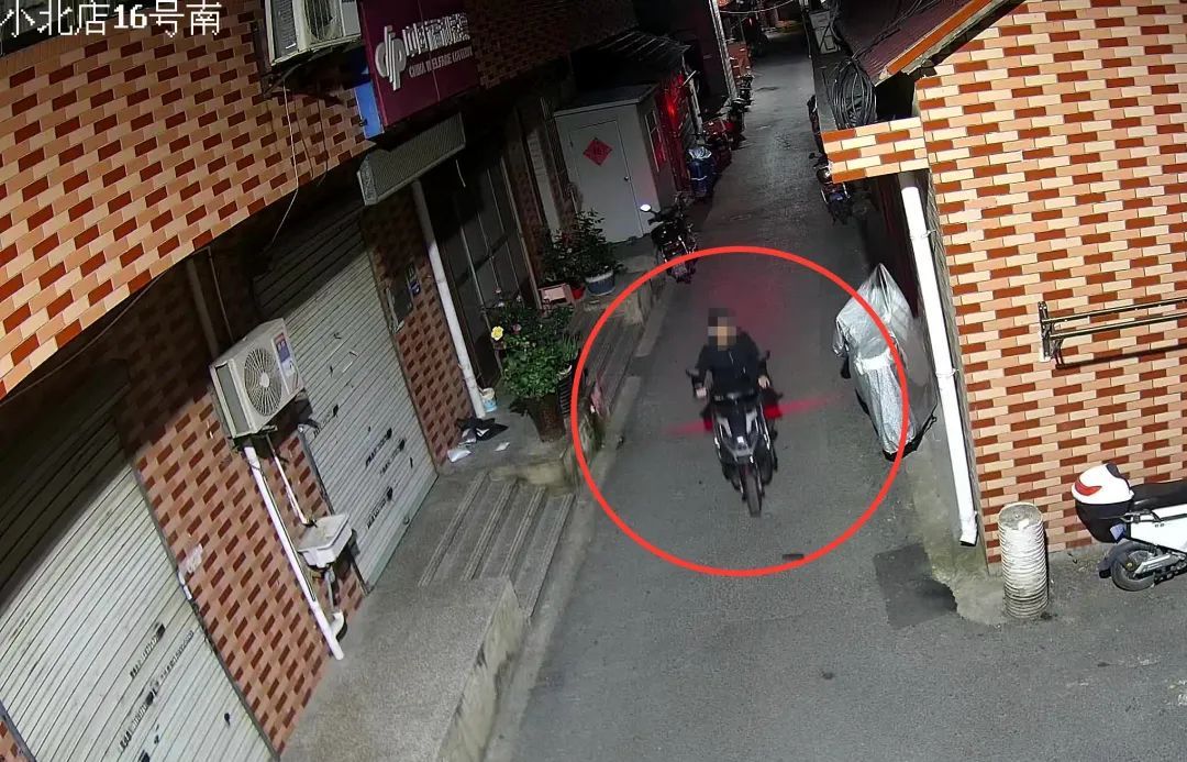 被盗电瓶车牵出“案中案” 蟊贼意外成为“举报人”