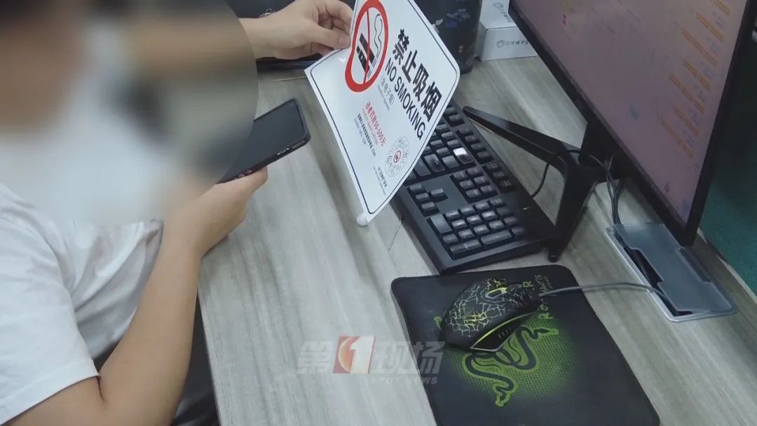 世界无烟日,控烟执法现场,有烟民撒腿就跑…… 世界无烟日,控烟执法现场,有烟民撒腿就跑……