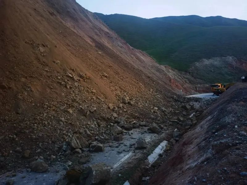 前往独库公路请注意！这一路段实行双向封闭