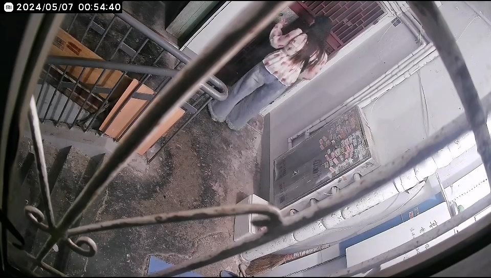 租客为报复房东和邻居 上门堵锁芯十余次 租客为报复房东和邻居 上门堵锁芯十余次