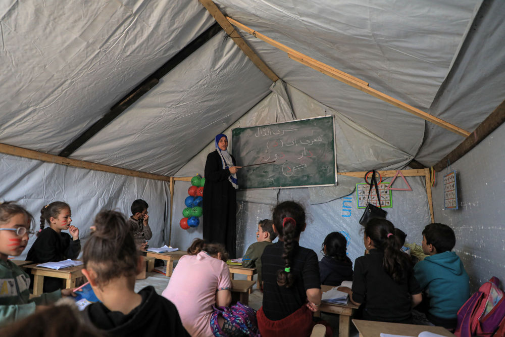 中东战地手记｜“帐篷学校”——加沙战火中承载教育的希望