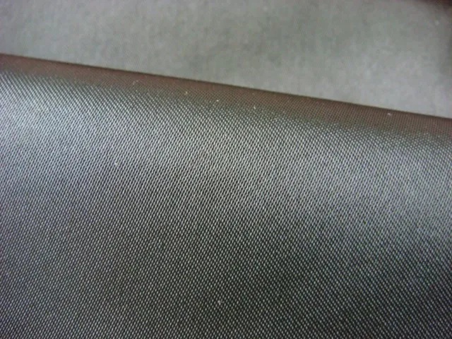 热搜！网友吐槽高铁座椅不卫生，国铁集团明确：180天换洗一次，污损可及时换洗