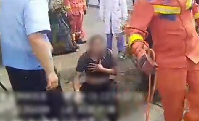 真醉了！男子酒后"见义勇为"跳河救人，果然反转了…