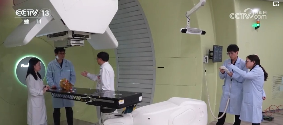 高质量发展调研行 | “工厂进医院” 实验室技术“变身”新质生产力