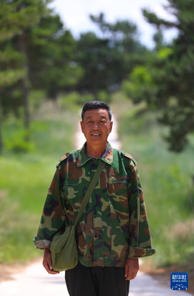 图片故事丨护林员李东魁——深情紧系万林涛 图片故事丨护林员李东魁——深情紧系万林涛