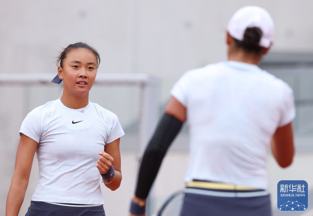 法网丨王曦雨/袁悦晋级女双第二轮