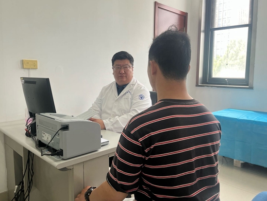 心理诊疗需求大 越来越多青少年“主动就诊” 心理诊疗需求大 越来越多青少年“主动就诊”