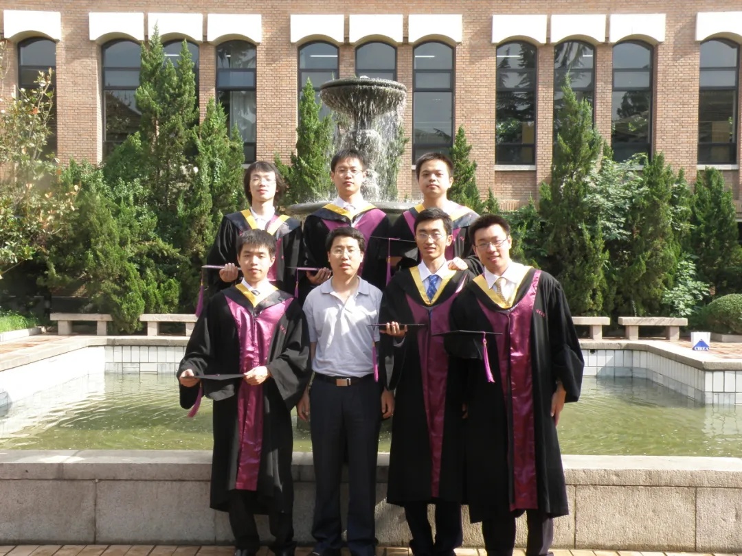 他是诗词大会总冠军,还是清华工科博士! 他是诗词大会总冠军,还是清华工科博士!