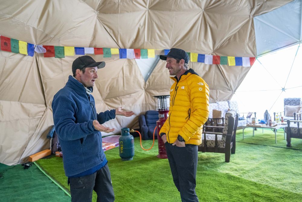 追光 | 地球人奔赴珠峰，不止为了登上8848