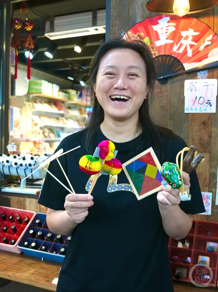 想过儿童节的大人，开了一家“时光小卖铺”