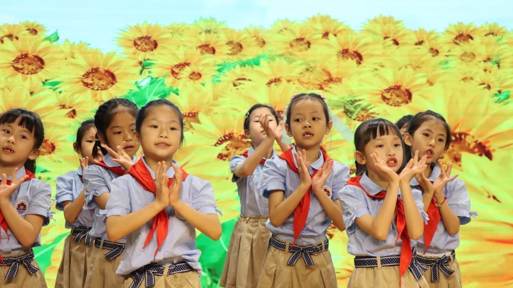 多彩活动润童心 宝实学子迎“六一”