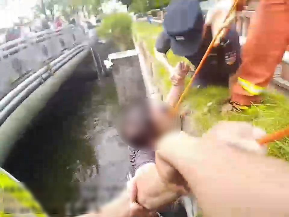 真醉了！男子酒后"见义勇为"跳河救人，果然反转了…