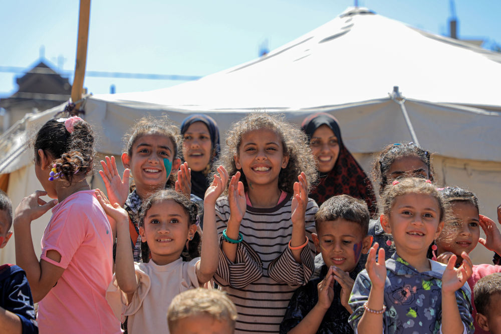 中东战地手记｜“帐篷学校”——加沙战火中承载教育的希望