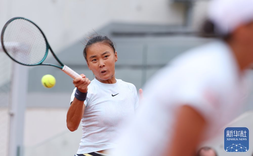 法网丨王曦雨/袁悦晋级女双第二轮