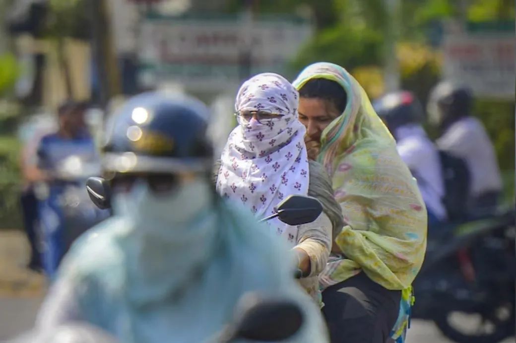 52.9度！印度一地极端高温，两小时内16人中暑身亡...