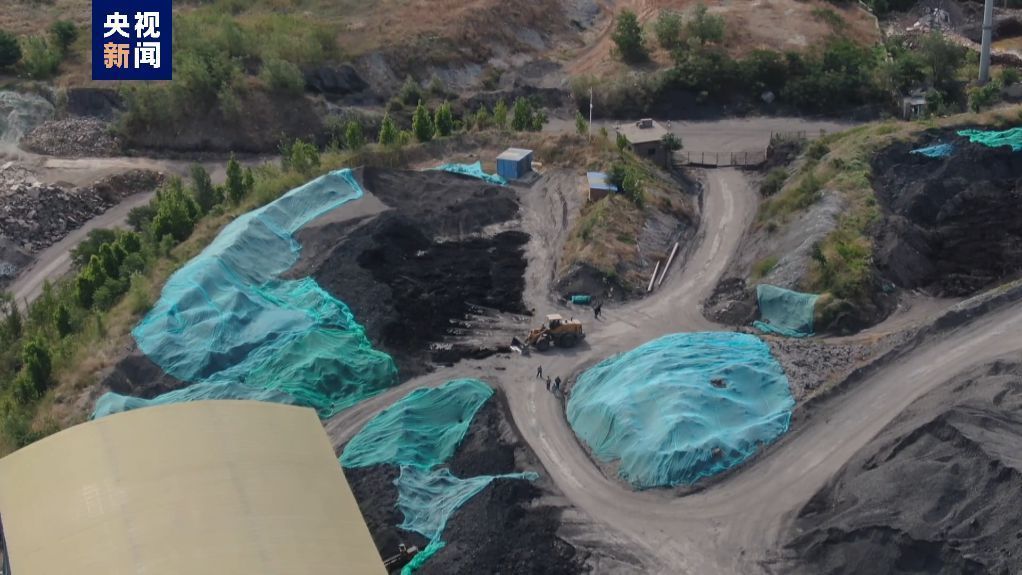 山东华丰煤矿突水事故8人被困 最快明天上午可打通应急通道 山东华丰煤矿突水事故8人被困 最快明天上午可打通应急通道