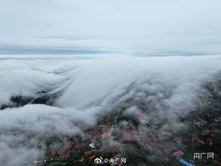 庐山瀑布云太壮观了