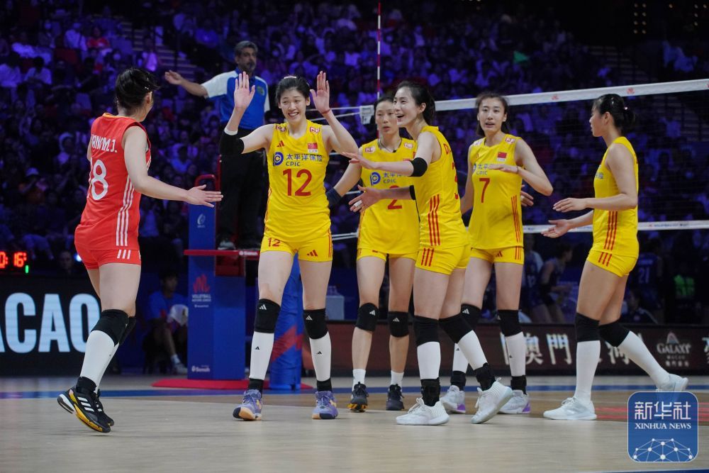 世界女排联赛澳门站中国胜泰国 朱婷首发登场