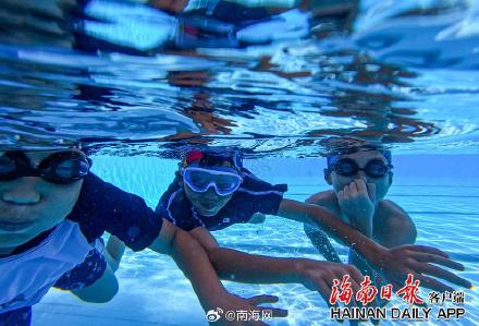来看海南岛中部山区孩子的幸福童年