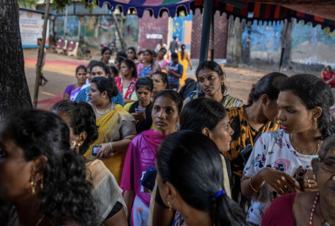 52.9度！印度一地极端高温，两小时内16人中暑身亡...