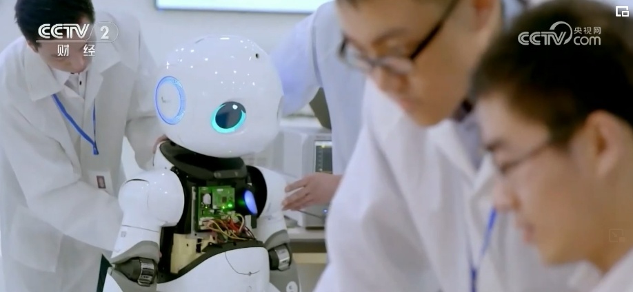 赋能、远见,未来已来!“智力+耐力”助推人形机器人加速“进化” 赋能、远见,未来已来!“智力+耐力”助推人形机器人加速“进化”