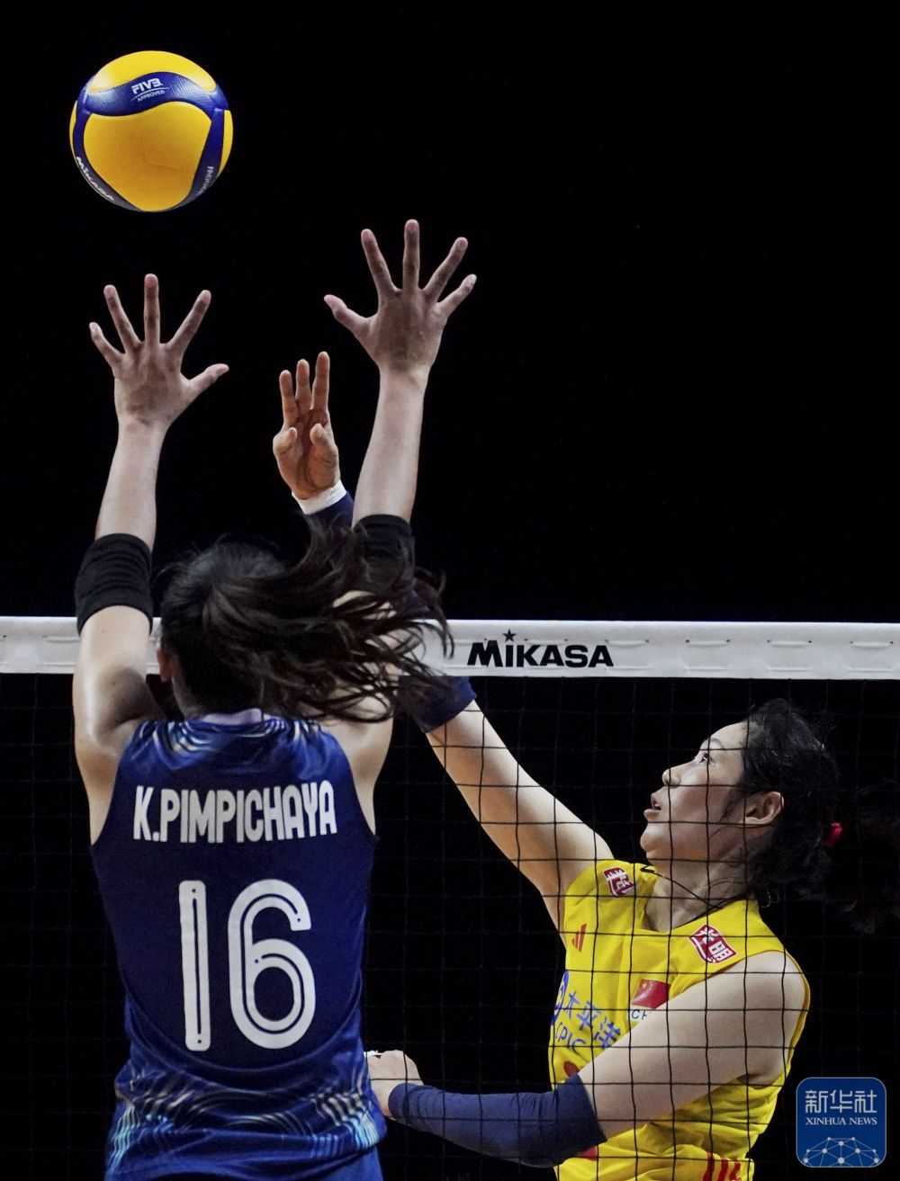 世界女排联赛澳门站中国胜泰国 朱婷首发登场