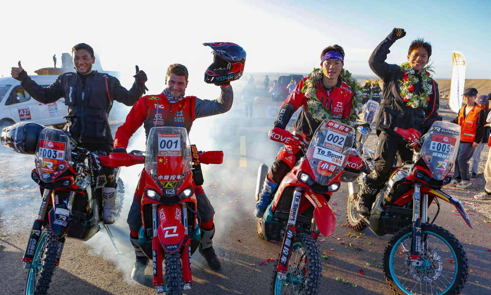 环塔拉力赛收车 韩魏加冕“四冠王” 环塔拉力赛收车 韩魏加冕“四冠王”