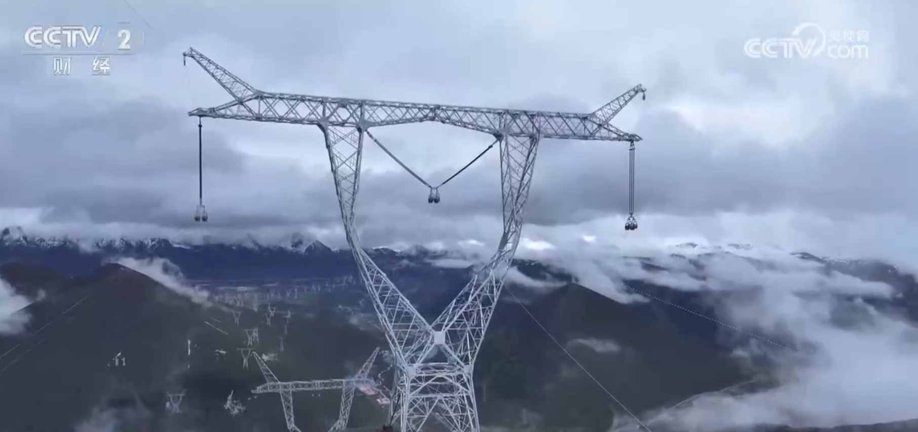 “电”亮万家灯火、“电”亮百姓生活 川渝特高压输电工程取得新突破