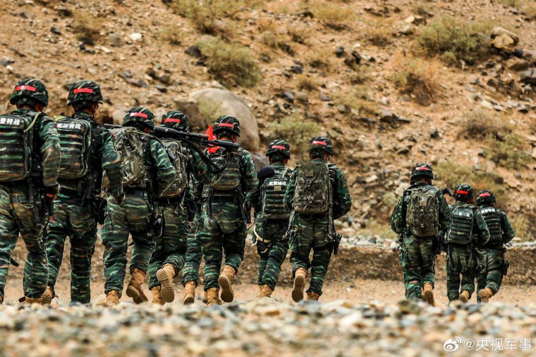 燃！直击武警特战队员魔鬼周极限训练